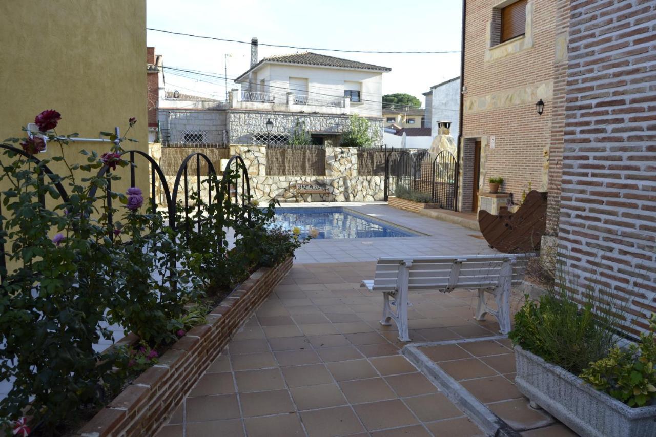 Apartamentos "Casa Rural De Aldea" Aldea del Fresno Luaran gambar